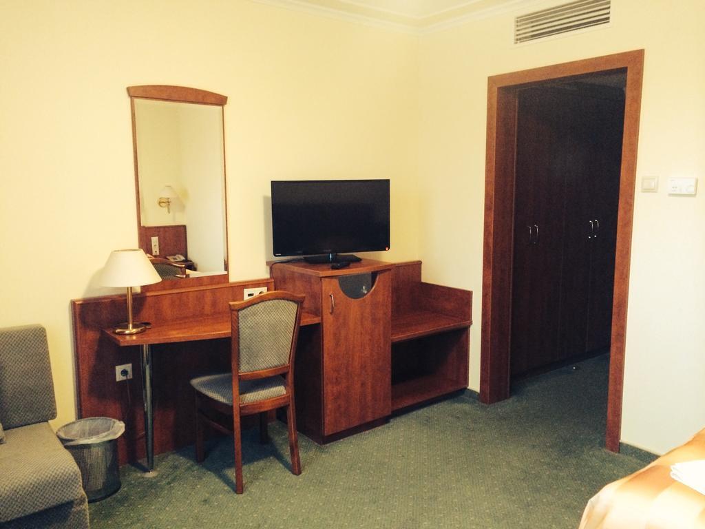 Hotel Lukacs Superior كزينكبرسكا الغرفة الصورة